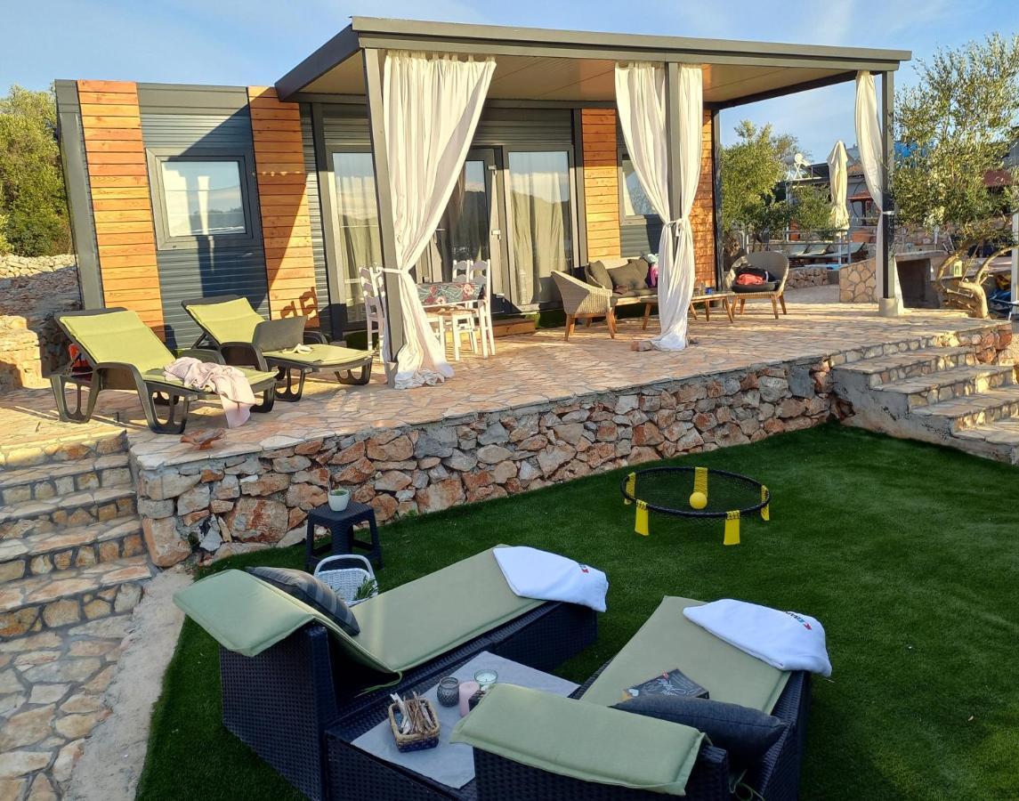 Beach House Hela: Kornati Island Retreat with Pool and Transport Pristanisce Exterior photo